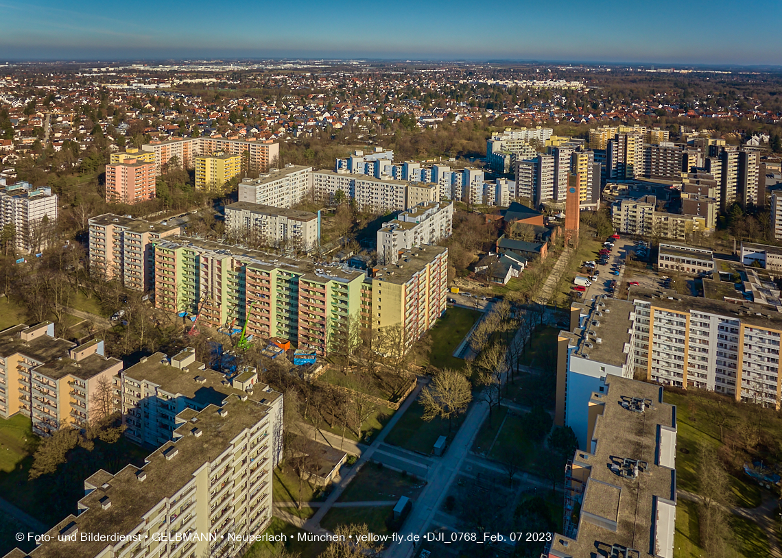 07.02.2023 - Luftbilder von der Sanierung in der Kurt-Eisner-Straße in Neuperlach